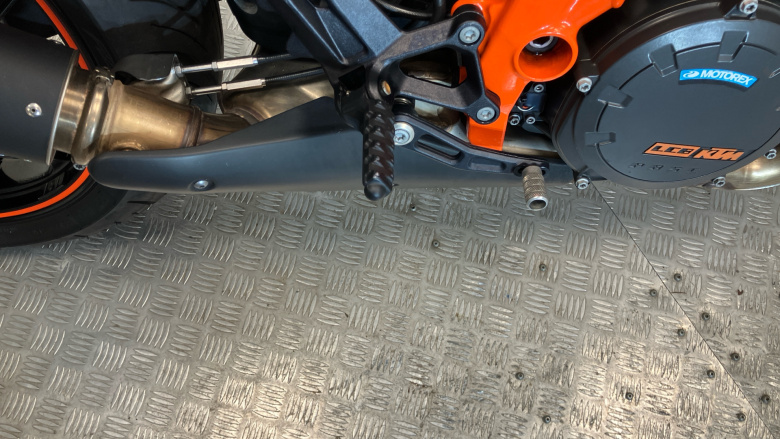 Ktm Superduke 1290 Super Duke GT (16MY)
